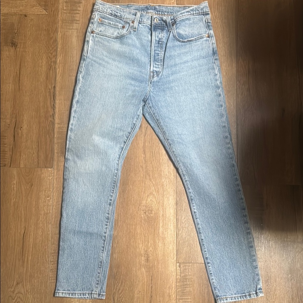 Women's Light Blue Jeans